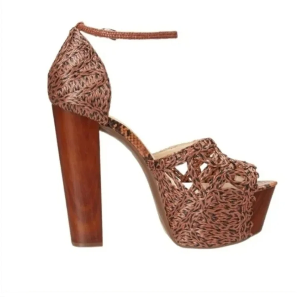 Jessica Simpson JSDessie platform Heel sandals